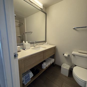 The Wayfarer San Diego - bathroom - San Diego, CA