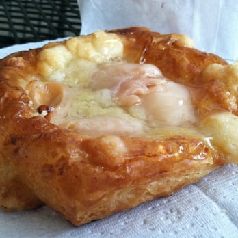 Fendu Boulangerie - Lychee Danish - Bakeries Near Me - Honolulu, Hawaii