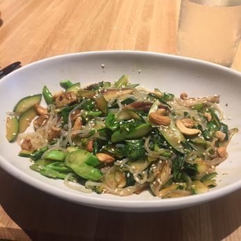 True Food Kitchen - Red Chili Noodles with gluten free/vegan noodles instead of the regular ones... - Vegetarian Near Me - Naples, Florida True Food Kitchen - Red Chili Noodles with gluten free/vegan noodles instead of the regular ones... - Vegetarian Near Me - Naples, Florida