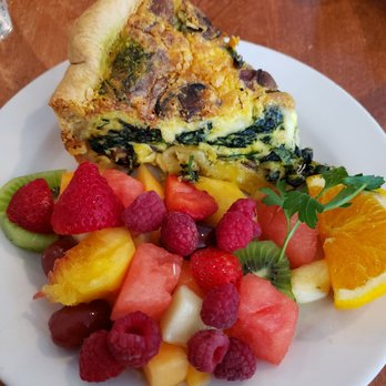 Tre Kronor - Spinach and mushroom quiche - Breakfast & Brunch Near Me - Chicago, Illinois Tre Kronor - Spinach and mushroom quiche - Breakfast & Brunch Near Me - Chicago, Illinois