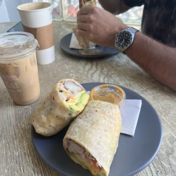 Java Kai Kauai - Breakfast burrito - Breakfast & Brunch Near Me - Kapaa, Hawaii
