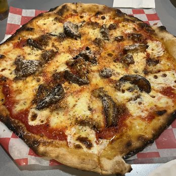 Bircus Brewing - Goetta Pizza - Breweries Near Me - Ludlow, Kentucky Bircus Brewing - Goetta Pizza - Breweries Near Me - Ludlow, Kentucky