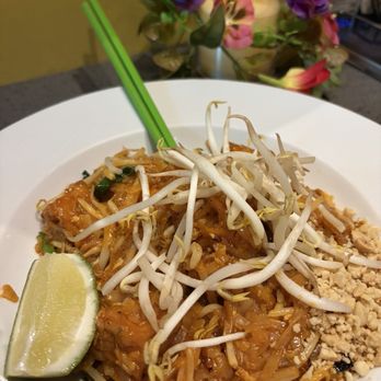Mango Thai Cuisine - Tofu Pad Thai - Thai Near Me - Plano, Texas Mango Thai Cuisine - Tofu Pad Thai - Thai Near Me - Plano, Texas