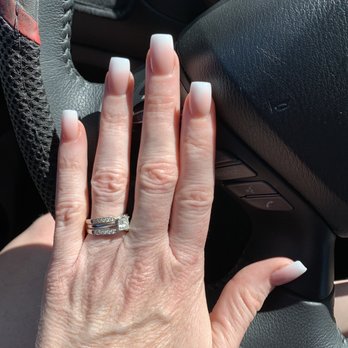 Royal Nails and Day Spa - Nail Salons Near Me - Woodbridge, Virginia