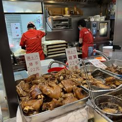 公和荳品廠 - Kitchen views