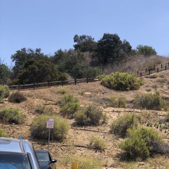 Steep Canyon Trailhead - Hiking Near Me - Diamond Bar, California