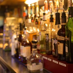 10 Sports Bar & Grill