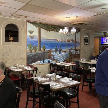 Athens Restaurant & Steak House - Dining room - Greek Near Me - Franklin, Indiana Athens Restaurant & Steak House - Dining room - Greek Near Me - Franklin, Indiana