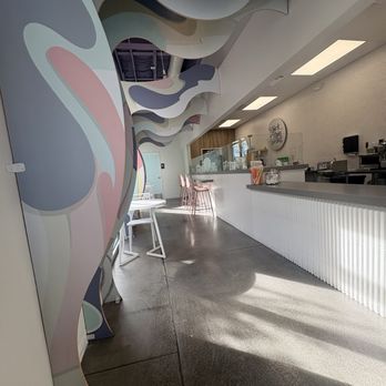 Thick & Thin Treats - Seating area - Juice Bars & Smoothies Near Me - Las Vegas, Nevada