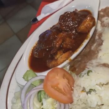 Mariscos Uruapan Bar And Grill - Seafood Near Me - Bakersfield, California Mariscos Uruapan Bar And Grill - Seafood Near Me - Bakersfield, California