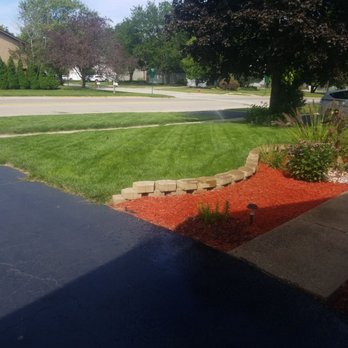 Auto-matic Lawn Sprinkler Systems - Front grass zones with Rotory spray do not miss a spot. Green lawn ! - Irrigation Near Me - Arlington Heights, Illinois Auto-matic Lawn Sprinkler Systems - Front grass zones with Rotory spray do not miss a spot. Green lawn ! - Irrigation Near Me - Arlington Heights, Illinois