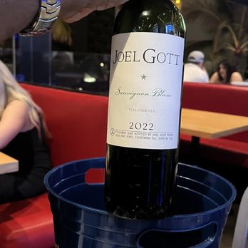 Skybox Taphouse - Wine by the bottle - Pizza Near Me - Honolulu, Hawaii