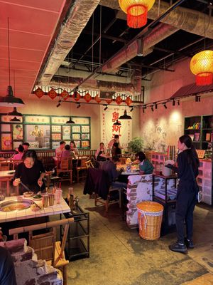 Old Alley Hot Pot Austin | 龙门阵火锅奥斯丁店 by null