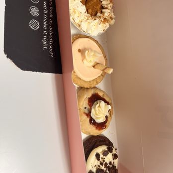 Crumbl - Kingstowne - 4 4-Pack - Bakeries Near Me - Alexandria, Virginia Crumbl - Kingstowne - 4 4-Pack - Bakeries Near Me - Alexandria, Virginia