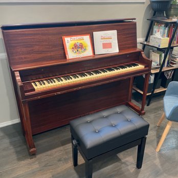 Rodarte Piano Movers - Piano, bench - Piano Services Near Me - Cudahy, California