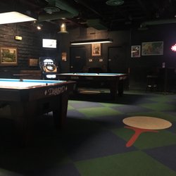 Putter's Bar & Grill - 4 pool tables