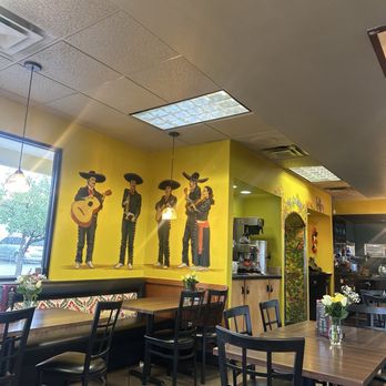 El Patron North ABQ - Walk painting - New Mexican Cuisine Near Me - Albuquerque, New Mexico