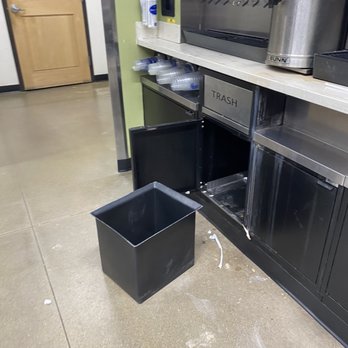 Stop N Save - Trash on the floor/Spills - Gas Stations Near Me - Erie, Colorado