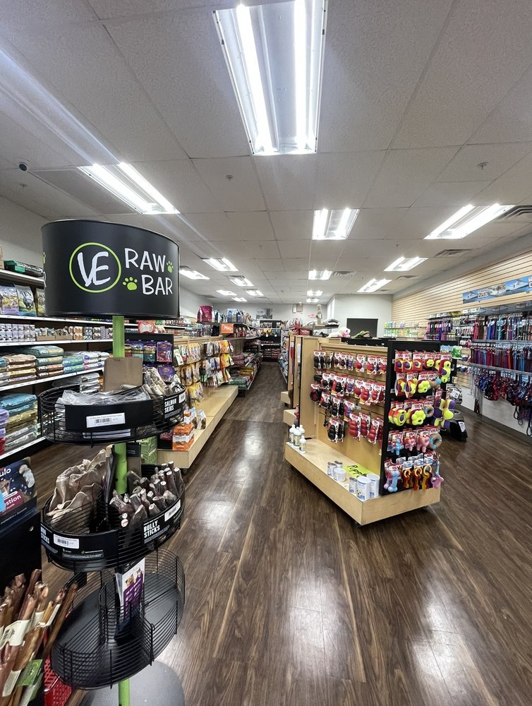 JONES PET OUTLET Updated September 2024 7345 South Durango Dr, Las