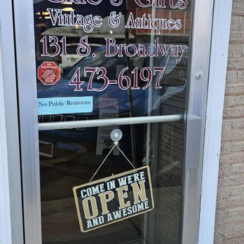 Clao's Gifts - Store front - Tanning Near Me - Checotah, Oklahoma