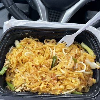 Elephant Cafe - Pad Thai Noodles - Thai Near Me - Lake Forest, California Elephant Cafe - Pad Thai Noodles - Thai Near Me - Lake Forest, California