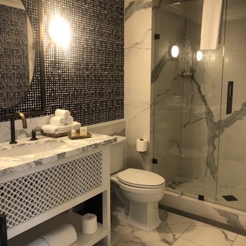 Hotel Californian - Bathroom - Hotels Near Me - Santa Barbara, California Hotel Californian - Bathroom - Hotels Near Me - Santa Barbara, California