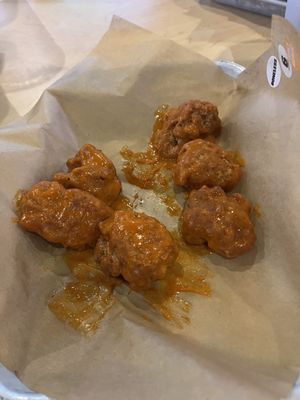 Buffalo Wild Wings by null