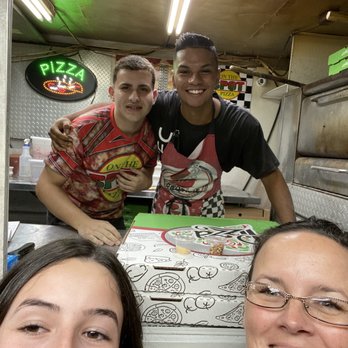 On the Spot Pizza - Food Trucks Near Me - Isabela, Puerto Rico On the Spot Pizza - Food Trucks Near Me - Isabela, Puerto Rico