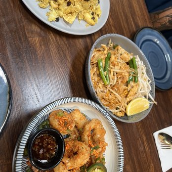 Kin Long Beach - Thai Near Me - Long Beach, California