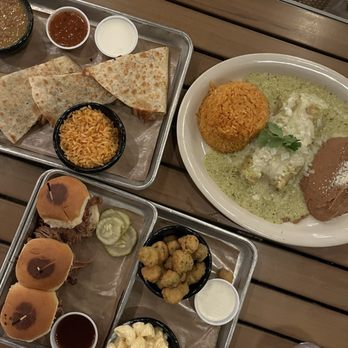 Smoky Rose - Barbeque Near Me - Dallas, Texas