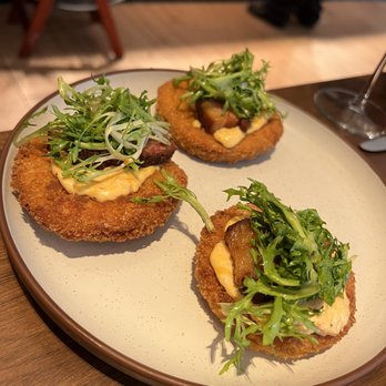 Yardbird Table & Bar - Fried Green Tomato BLT - New American Near Me - Chicago, Illinois