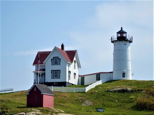 Cape Neddick Lighthouse "Nubble Lighthouse" by null