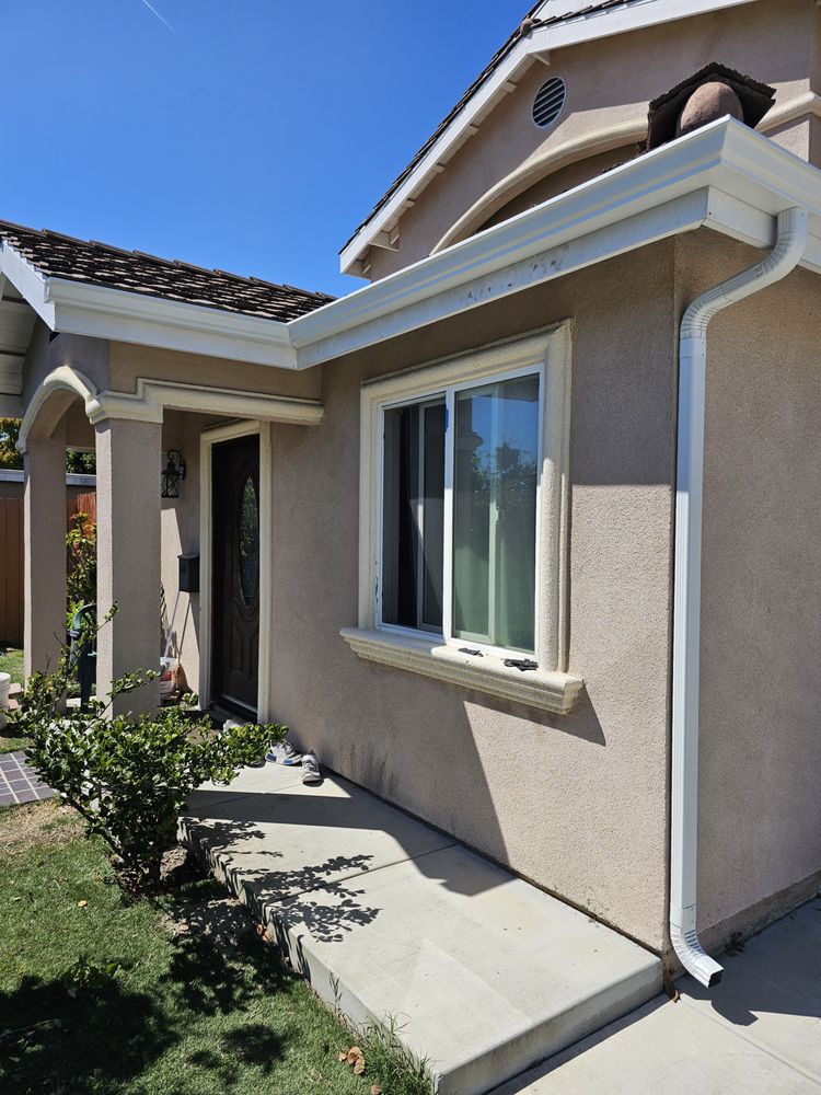 Slide of Bo's Gutter Pros