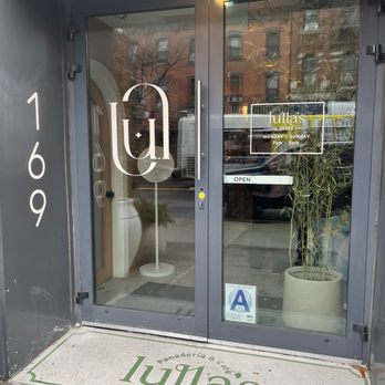 Lulla's - Storefront - Venezuelan Near Me - Brooklyn, New York