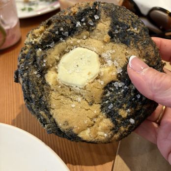 Saan Saan Cafe & Restaurant - Desserts Near Me - Vancouver, British Columbia
