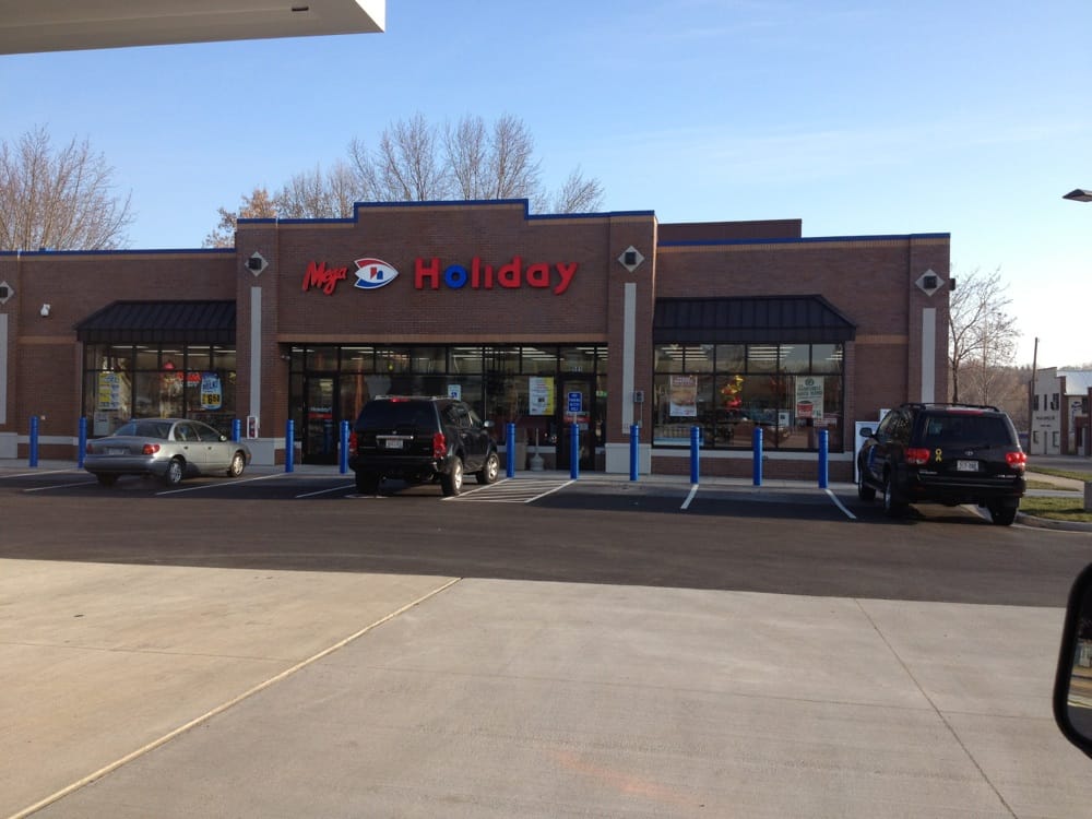MEGA HOLIDAY Updated September 2024 501 N Bridge St, Chippewa Falls
