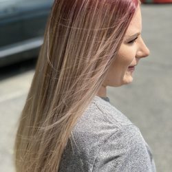 Studio 12 Salon