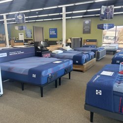 Mattress Store - Sealy Hybrid