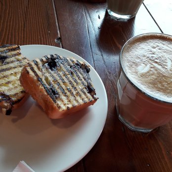 Marketplace Kitchen Table - Half price latte on Tuesday! Toasted Blueberry muffin - Burgers Near Me - Great Barrington, Massachusetts
