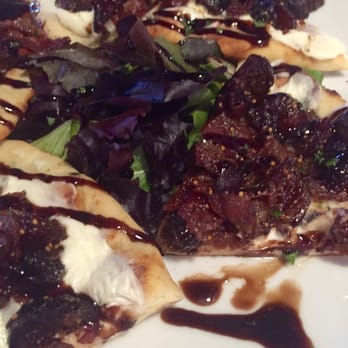 Bluefish Kitchen + Bar - Great flat bread pizza. Very impressive - New American Near Me - Manistee, Michigan