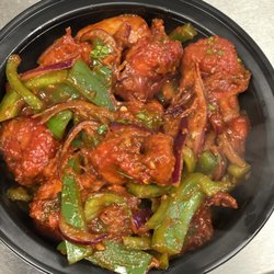 Curry Leaf - CHILLI CHICKEN:
Indo-Chinese appetizer made by tossing fried chicken in spicy hot chilli sauce