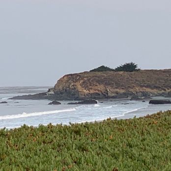 Cavalier Oceanfront Resort - View of the cove. - Resorts Near Me - San Simeon, California