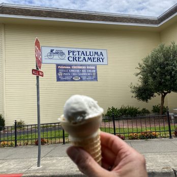 Petaluma Creamery Store - Ice Cream & Frozen Yogurt Near Me - Petaluma, California