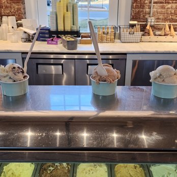 Owowcow Creamery - Ice Cream & Frozen Yogurt Near Me - Easton, Pennsylvania