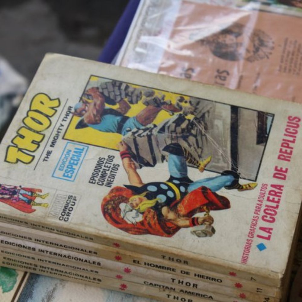 Mercat de Sant Antoni - The interesting Marvel Comics that I found - Farmers Market Near Me - Barcelona, B
