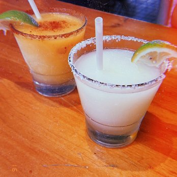 El Alma - Mangorita and Clasica frozen margarita - Mexican Near Me - Austin, Texas El Alma - Mangorita and Clasica frozen margarita - Mexican Near Me - Austin, Texas
