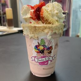 Strawberry Cheezcake milkshake Strawberry Cheezcake milkshake