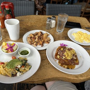 Island Lava Java - Garden scramble, side of potatoes, side of scrambled eggs. PINEAPPLE "UPSIDE DOWN" FRENCH TOAST - American Near Me - Kailua Kona, Hawaii Island Lava Java - Garden scramble, side of potatoes, side of scrambled eggs. PINEAPPLE "UPSIDE DOWN" FRENCH TOAST - American Near Me - Kailua Kona, Hawaii