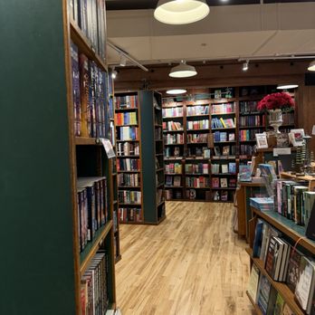 Pine Books - Bookstores Near Me - Seattle, Washington