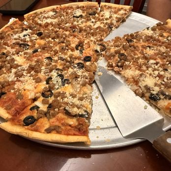 Simply MK - Large pizza with hamburger, onion, mushroom, and black olive - Burgers Near Me - Eden, North Carolina Simply MK - Large pizza with hamburger, onion, mushroom, and black olive - Burgers Near Me - Eden, North Carolina